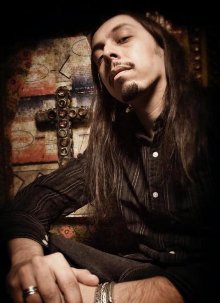 Andrea Ferro (Lacuna Coil) s-a insurat. Afla cine este aleasa inimii